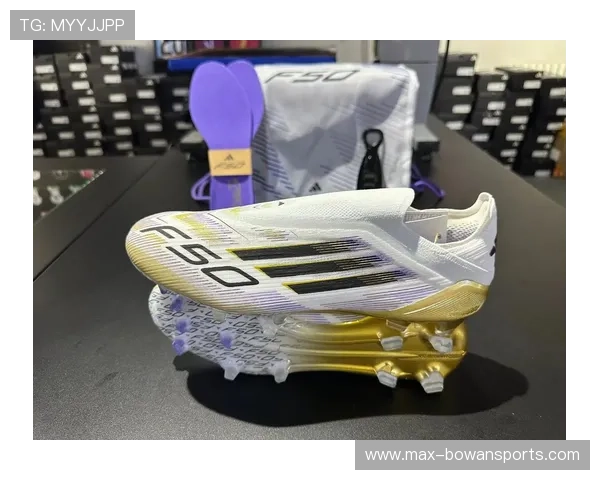 盘点全球球星同款足球鞋 穿上它们走在足球场上你也能像巨星一样闪耀 盘点全球球星同款足球鞋 穿上它们走在足球场上你也能像巨星一样闪耀
