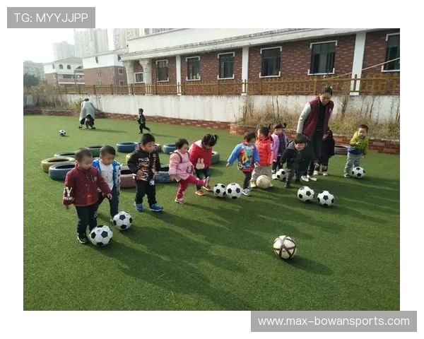 足球明星宝宝成长记:从球场到家庭的幸福瞬间与未来希望 足球明星宝宝成长记:从球场到家庭的幸福瞬间与未来希望